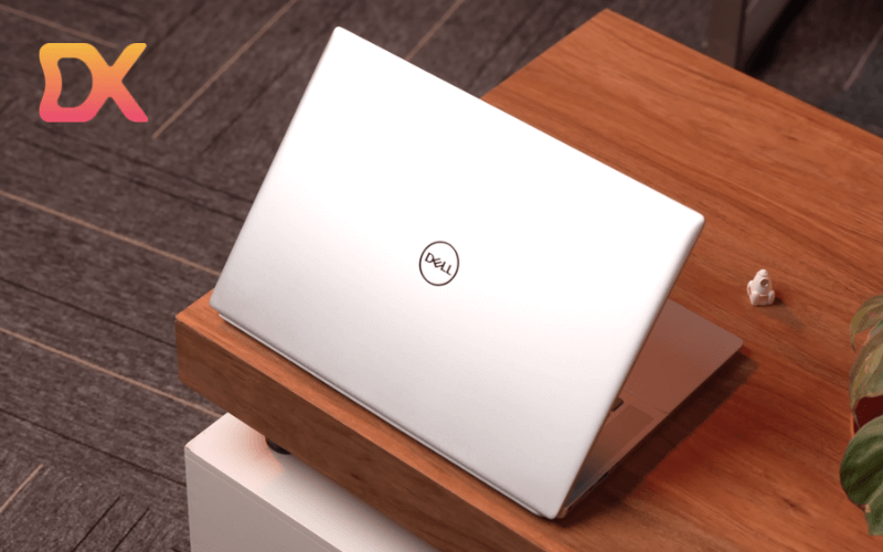 Laptop Dell inspiron 16 5620 core i7