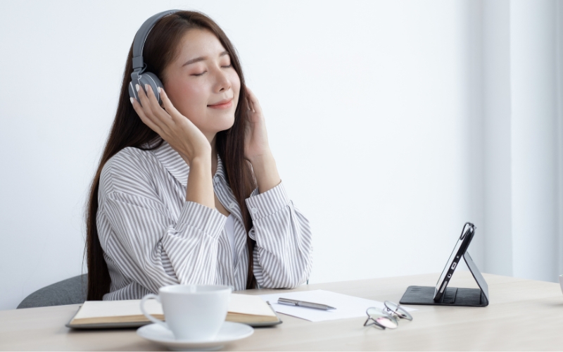 Tai nghe chụp tai chống ồn